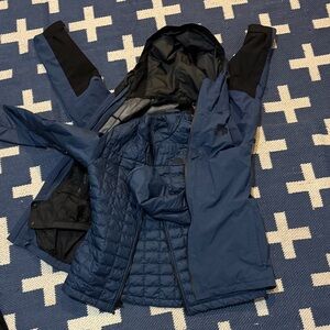 The North Face Women’s Navy Ski Jacket
